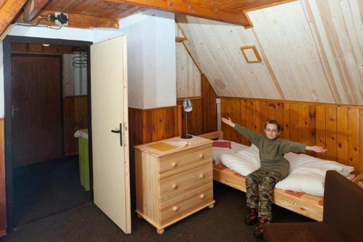 Bungalovy Pri Hoteli Spojar Ziar Room photo
